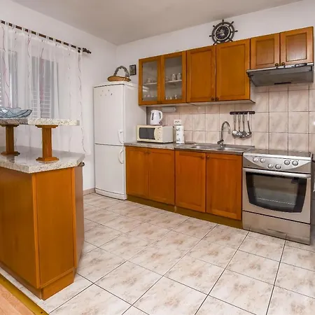 Mirta Apartman Razanj
