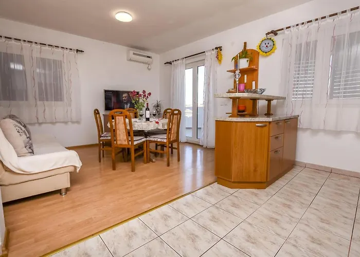 Appartement Mirta Ražanj