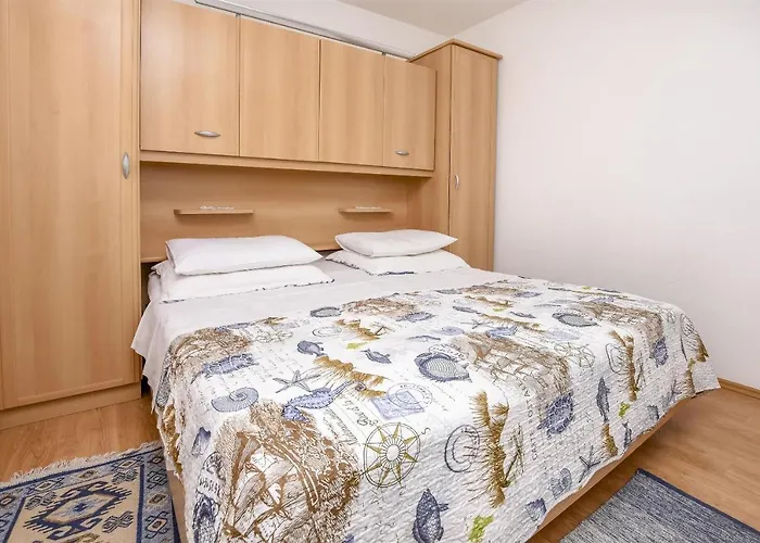 Διαμέρισμα Mirta *